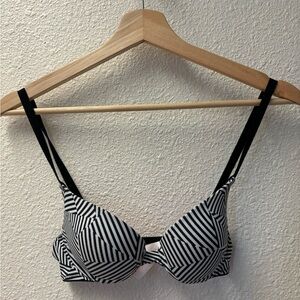 Victoria Secret Pink Black & White Striped T-Shirt Bra - Women Intimates